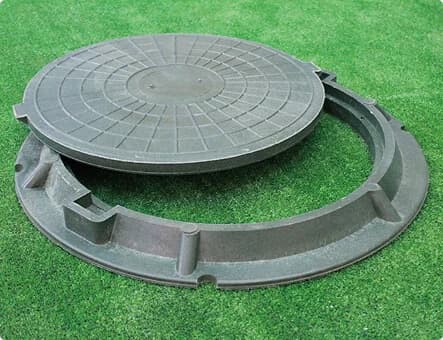 Полимерно-песчаные люки – достойная альтернатива чугунным